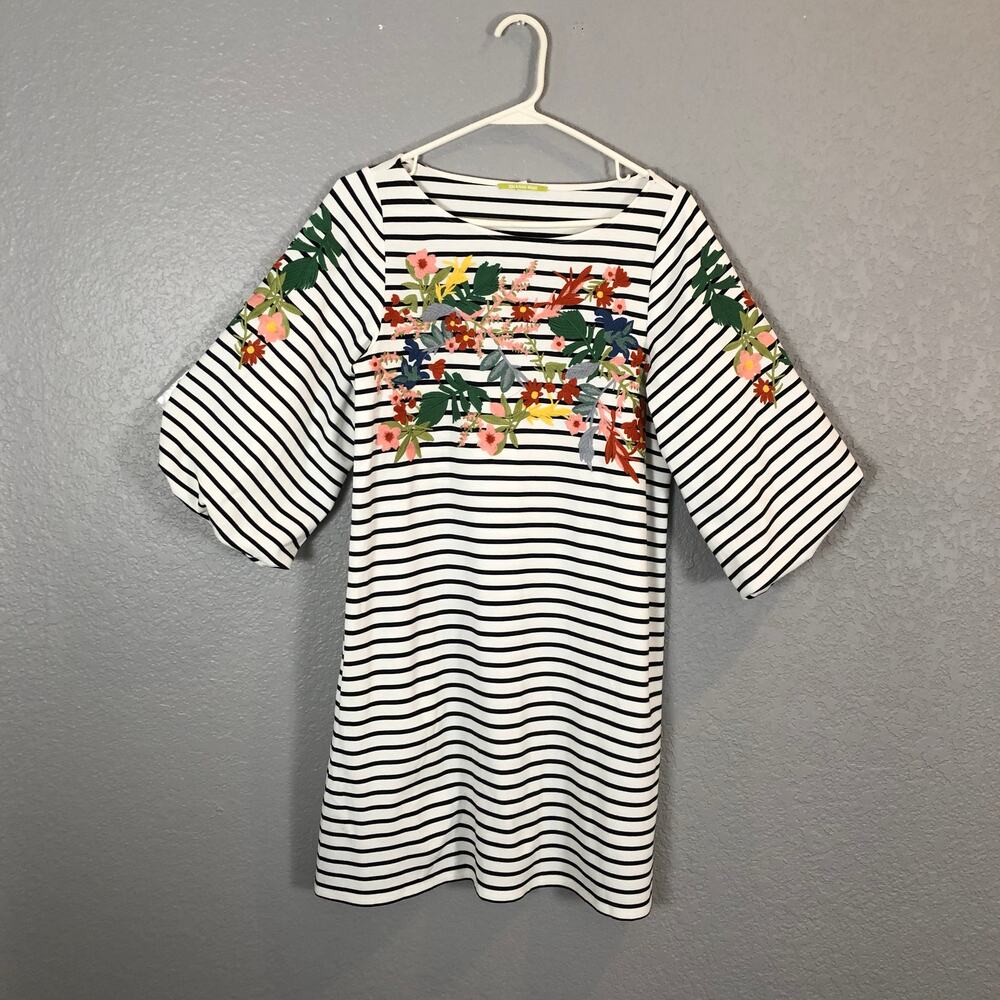 Gianni Bini T-shirt Dress Stripe Embroidered Puff Sleeves Women's Small